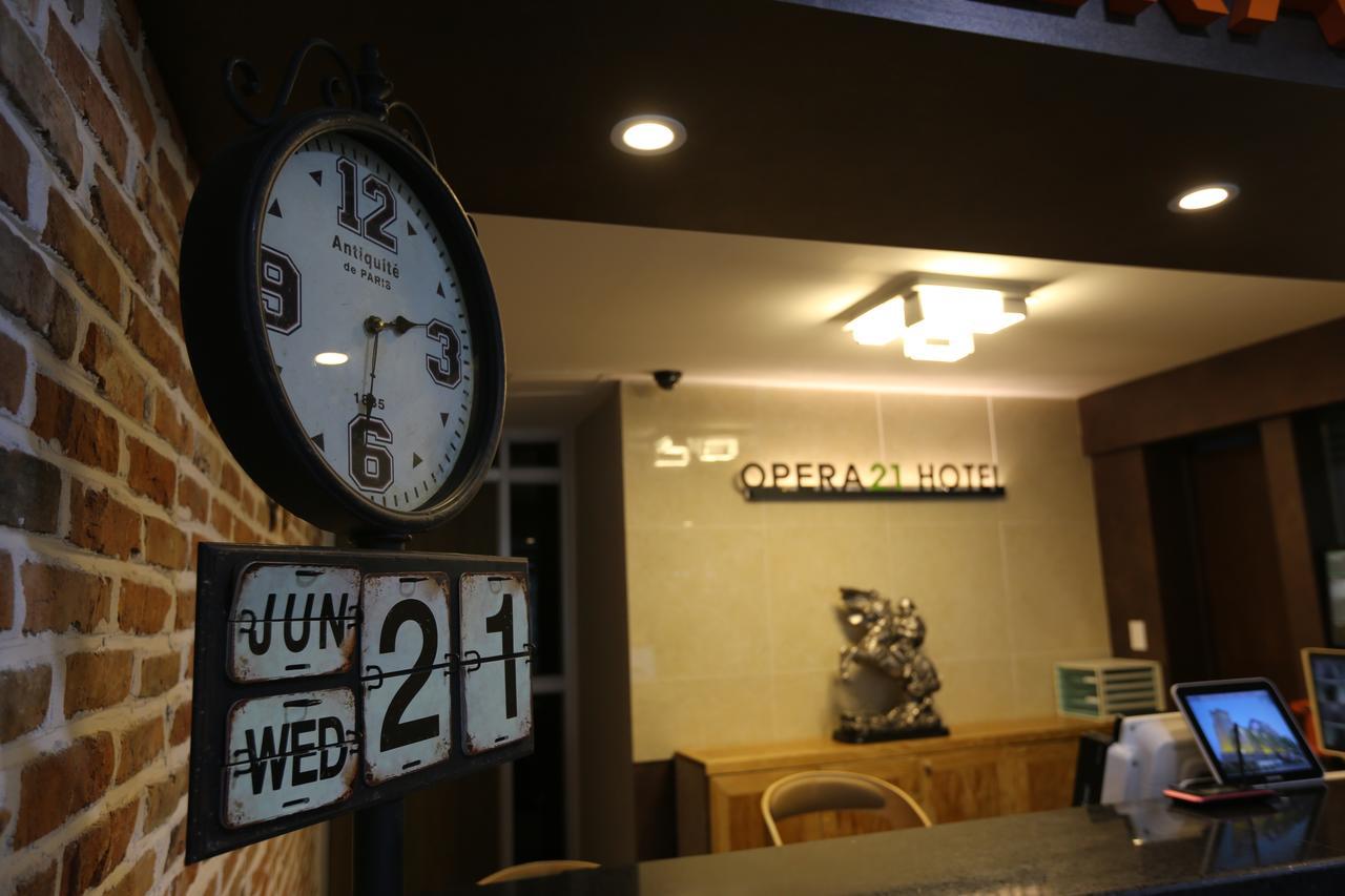 Opera 21 Hotel Jeonju Esterno foto